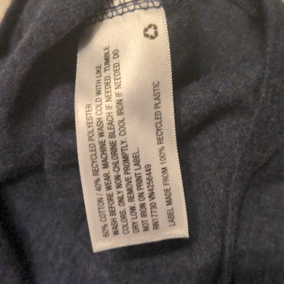 Long sleeved navy shirt trimmed in maroon - Picture 3 of 3